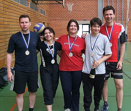 Bluna aus Augsburg wurde Sieger des Volleyballturniers 2006 in Dinkelsbhl. Foto: Axel Wenzel