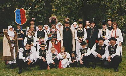 Volkstanzgruppe Stuttgart auf dem Canstatter Volksfest, September 2002.