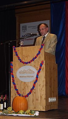 Festredner Erhard Graeff, Träger des Siebenbürgisch-Sächsischen Jugendpreises 2006. Foto: Doris Roth