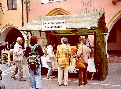 Siebenbrgischer Stand beim Fest der Nationen in Wasserburg. Foto: Alfred Copony