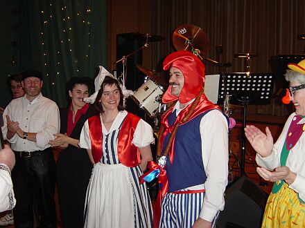 Das Hollnder Ehepaar Edith und Erwin Wagner wurde beim Weilheimer Faschingsball prmiert. Foto: Dieter Geckel