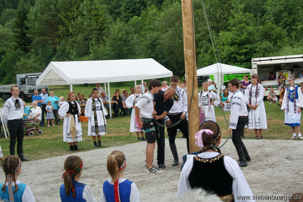 Endlich beginnt das eigentliche Kronenfest.