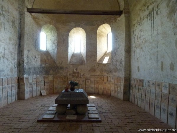 Im Inneren der Michelsberger Kirchenburg