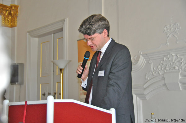 Dr. Dr. Gerald Volkmer Dr. Dr. Gerald Volkmer