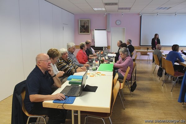 Vortrge und Diskussionen im Plenum