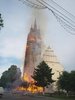 Evangelische Stadtpfarrkirche in Bistritz: Kirchturm in Flammen