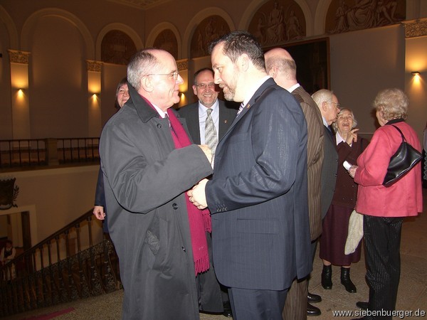 Begrung im Foyer