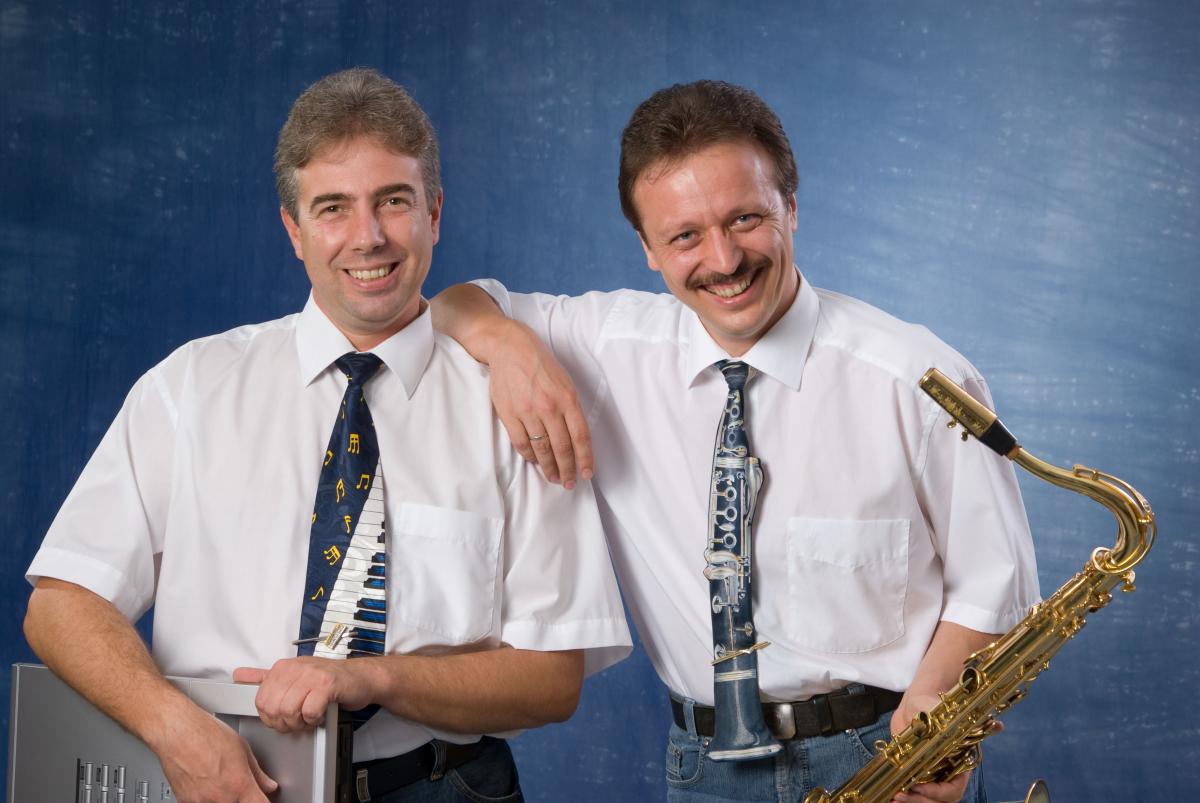 Das Duo MEMORIES: Fritz Bretz (Keyboard, ...