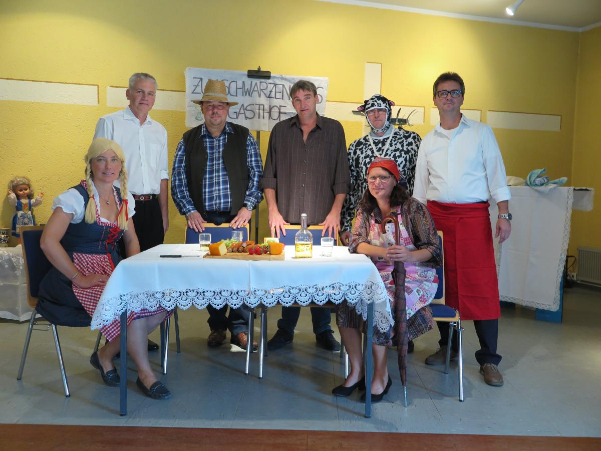 Auff�hrung des St�cks „Am Jahrmarkt“ ...