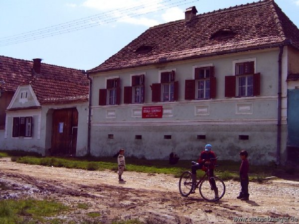 Schulhaus 2005