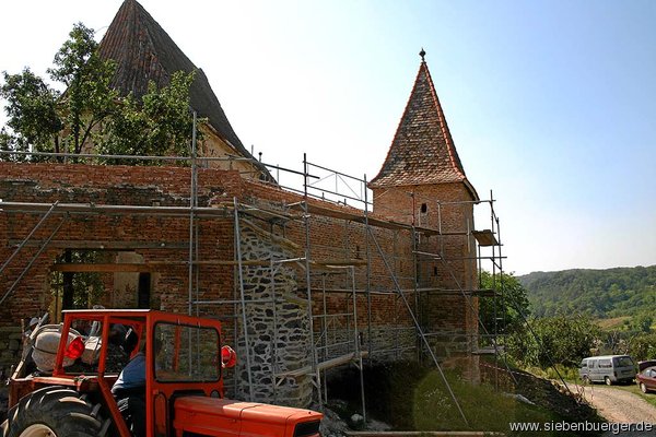 Kirchenburgrenovierung in Almen 2015
