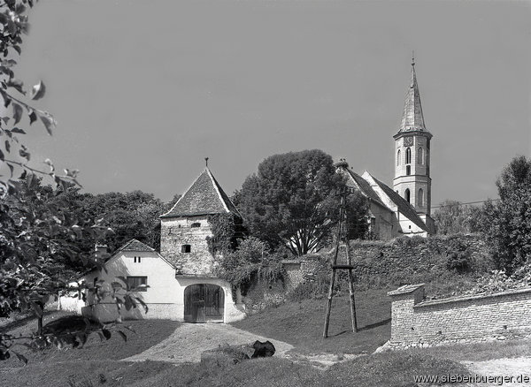 Alzener Kirchenburg
