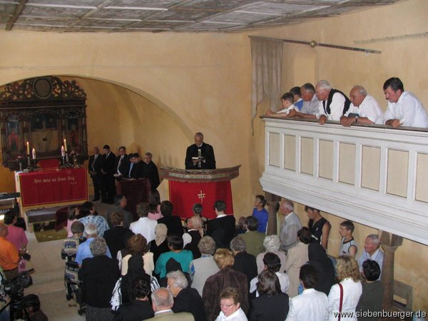 Herr Bischof Christoph Klein predigt beim Kirchweihfest in Bell 03.06.2007