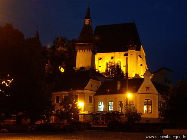 Kirchenburg bei Nacht (Nordansicht)