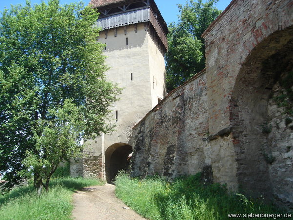 Wehrmauer und Stundturm