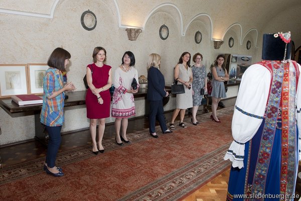 Bistritzer Trachten auf Schloss Elisabeth in Bukarest 2017