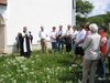 Andacht bei der Kirche in Mnchsdorf- Pfarrer Hans Dieter Kraus
