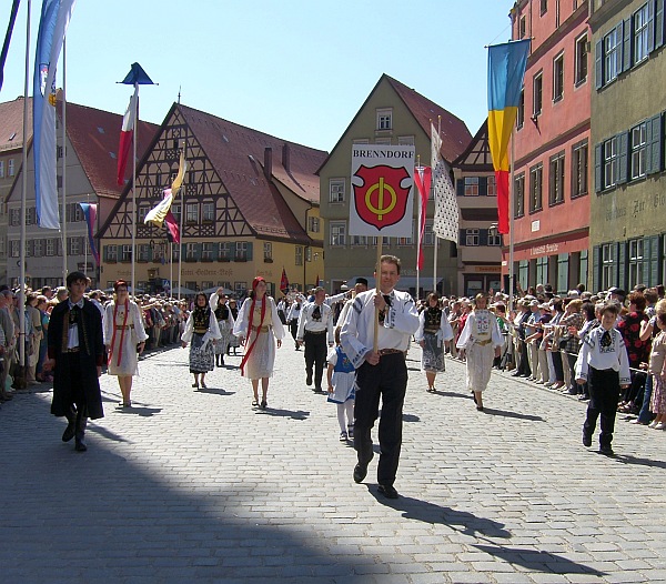 Brenndrfer Trachtengruppe beim Heimattag 2008 in ...