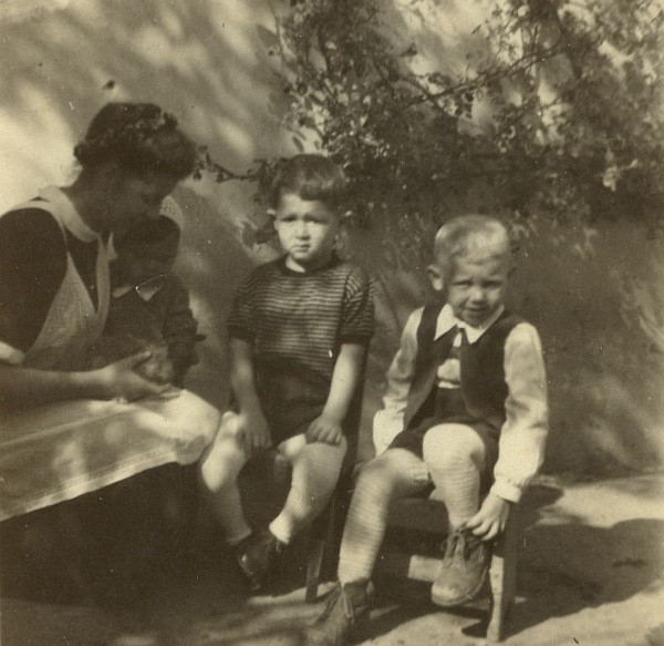 Der vierjhrige Peter Maffay (Bildmitte) im ...