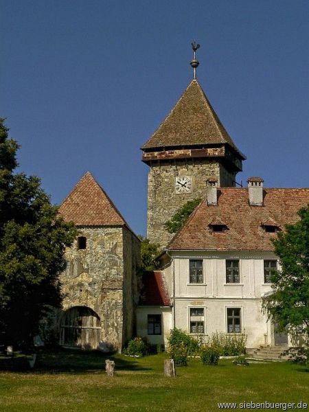 Kirchenburg in Draas