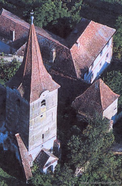 Die Kirchenburg von Felldorf 