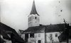 Die Kirche und das Pfarrhaus von Felldorf ca.im Jahr 1920/30