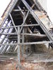 Der Rest des Dachstuhls vom Kirchenschiff Oktober 2011