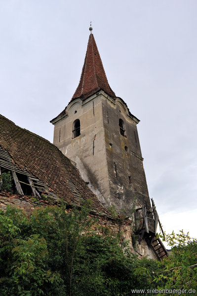 Kirchenburg-Wehrkirche-"Ruine":Felldorf im August 2011