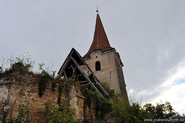 Kirchenburg-Wehrkirche:Felldorf im August 2011
