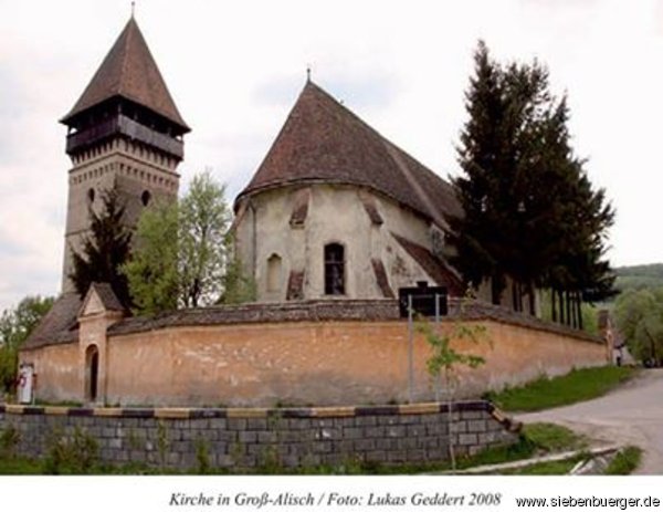 Kirchenburg aus Groalisch im Kokelgebiet des Weinlandes