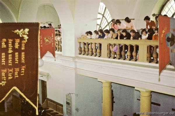 Gropolder Kirche whrend einer Trauung (1977)