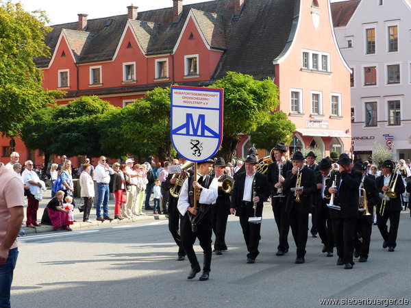 Aufmarsch zum Herbstfest Ingolstadt am 24. Sept. 2016