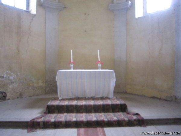 Ev. Kirche Hahnbach 2014 Altar