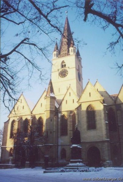Ev. Stadtpfarrkirche (Marienkirche)