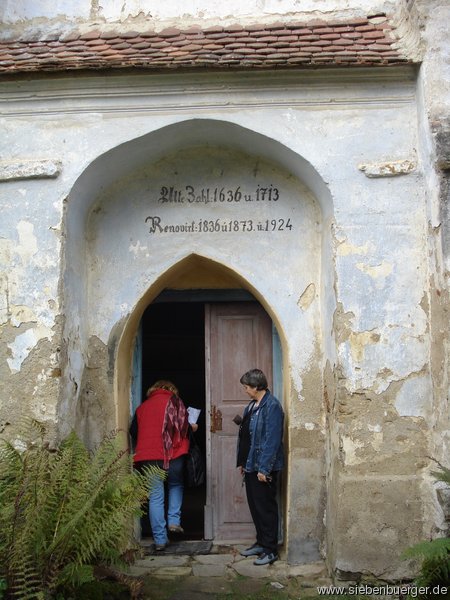 Kirche-1-Eingang