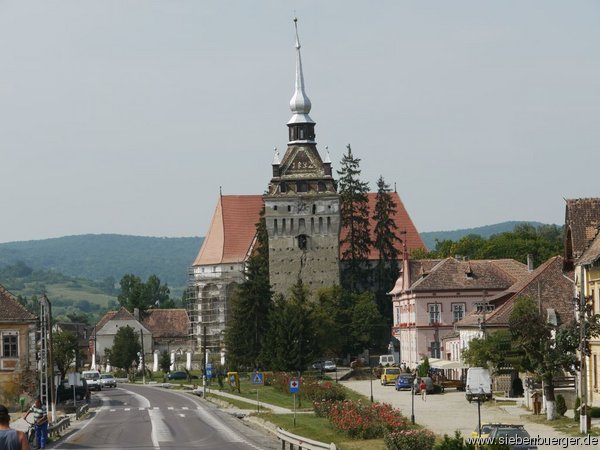 Keisd-die renovierte Kirche mit Glockenturm 2009_003