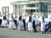 Tanzgruppe Kleinbistritz, Gang zur Kirche