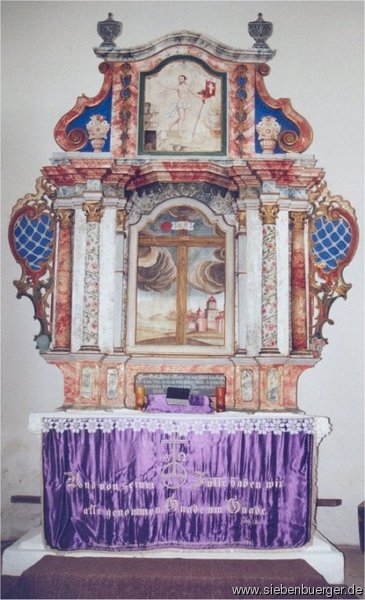 Der Altar ohne Jesus und ohne die 2 Engel