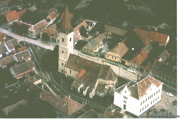Schule & Kirche, Luftaufnahme