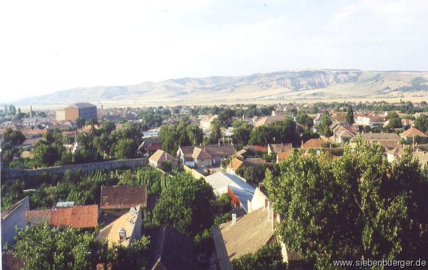 Blick auf den Roten Berg v. Kirchturm aus