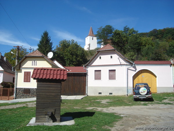 Dorfstrae und Kirche