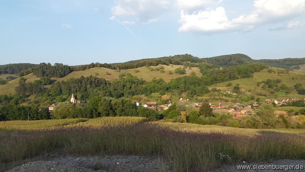 Peschendorf vom Berg gesehen