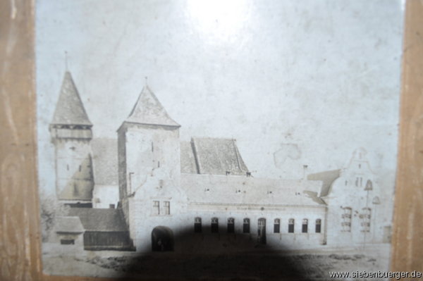 Altes Bild im Museum des Wehrturmes von Pretai