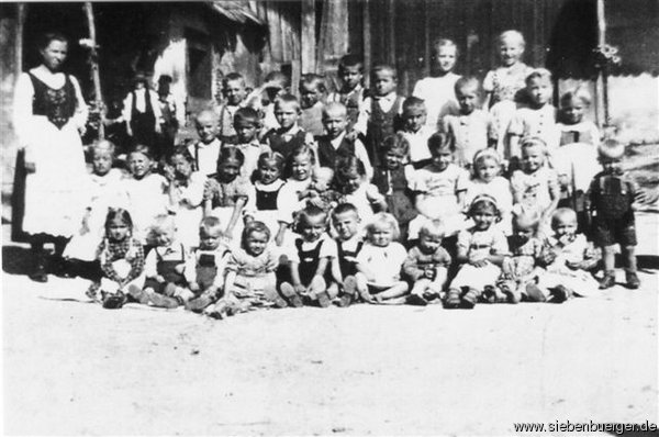 Kindergarten 1942