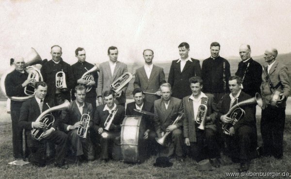 Dorfmusik Reumarkt im Mai 1954