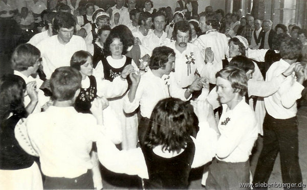 1979 Kronenfest Trachtenaufmarsch