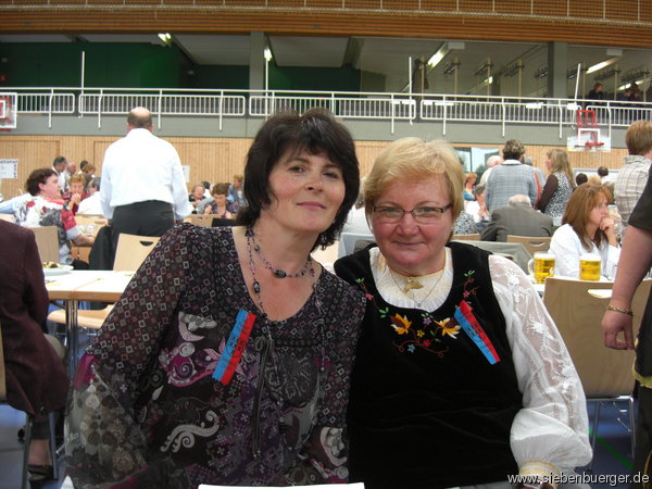 10-tes Rosler Treffen  in Sersheim 2009 Renate Porkolab & Renate Rochus.