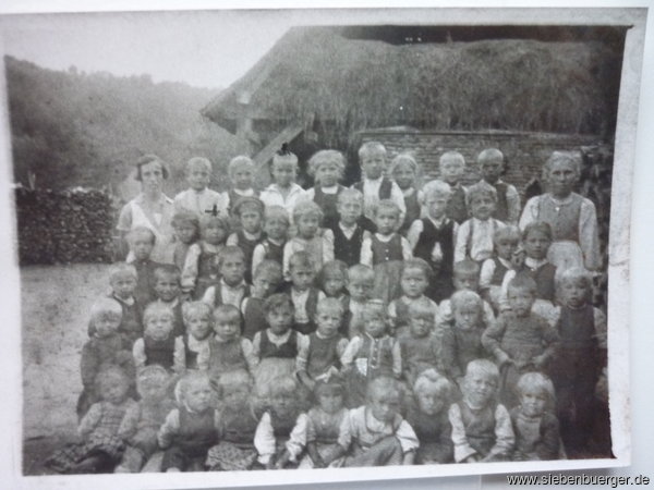 Kindergartenkinder um 1927-28