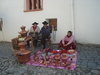 Kesselroma aus Pretai stellen ihre Ware aus