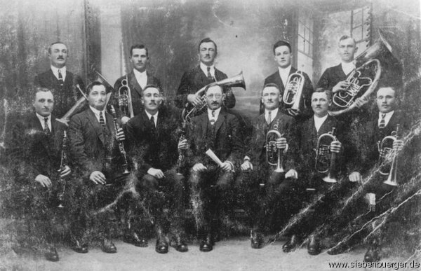 Die Adjuvanten mit Rektor Schmidt, um das Jahr 1924